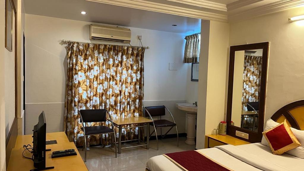 Ganga Sagar Hotel Bengaluru Zewnętrze zdjęcie