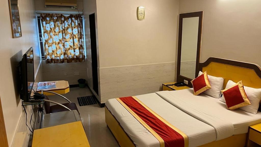 Ganga Sagar Hotel Bengaluru Zewnętrze zdjęcie